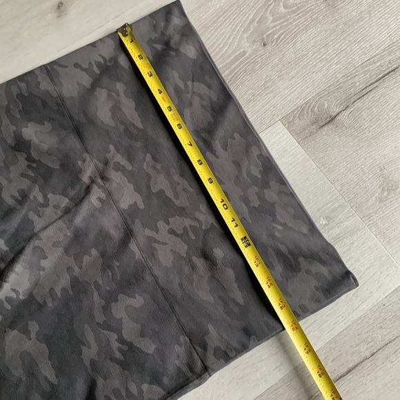 SPANX Look At Me‎ Now Green Camo Leggings 3X cropped - Picture 5 of 7